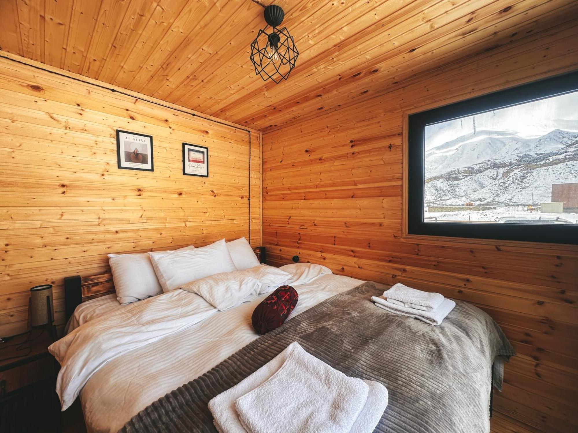 Wildwood Kazbegi Villa ภายนอก รูปภาพ