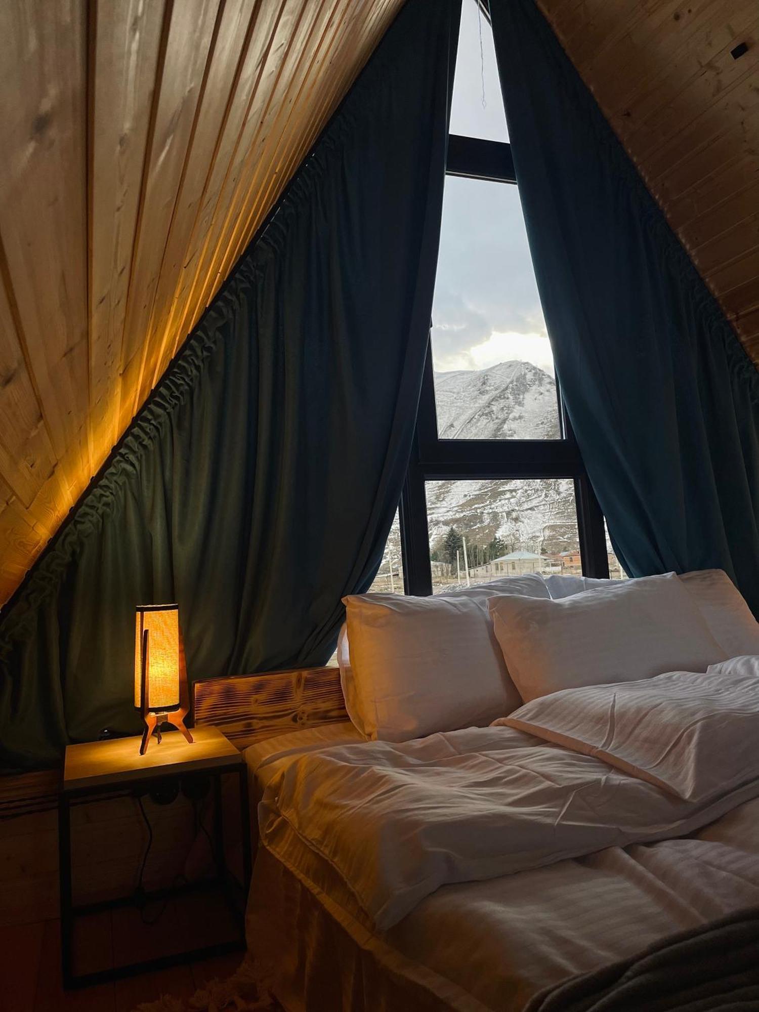 Wildwood Kazbegi Villa ภายนอก รูปภาพ