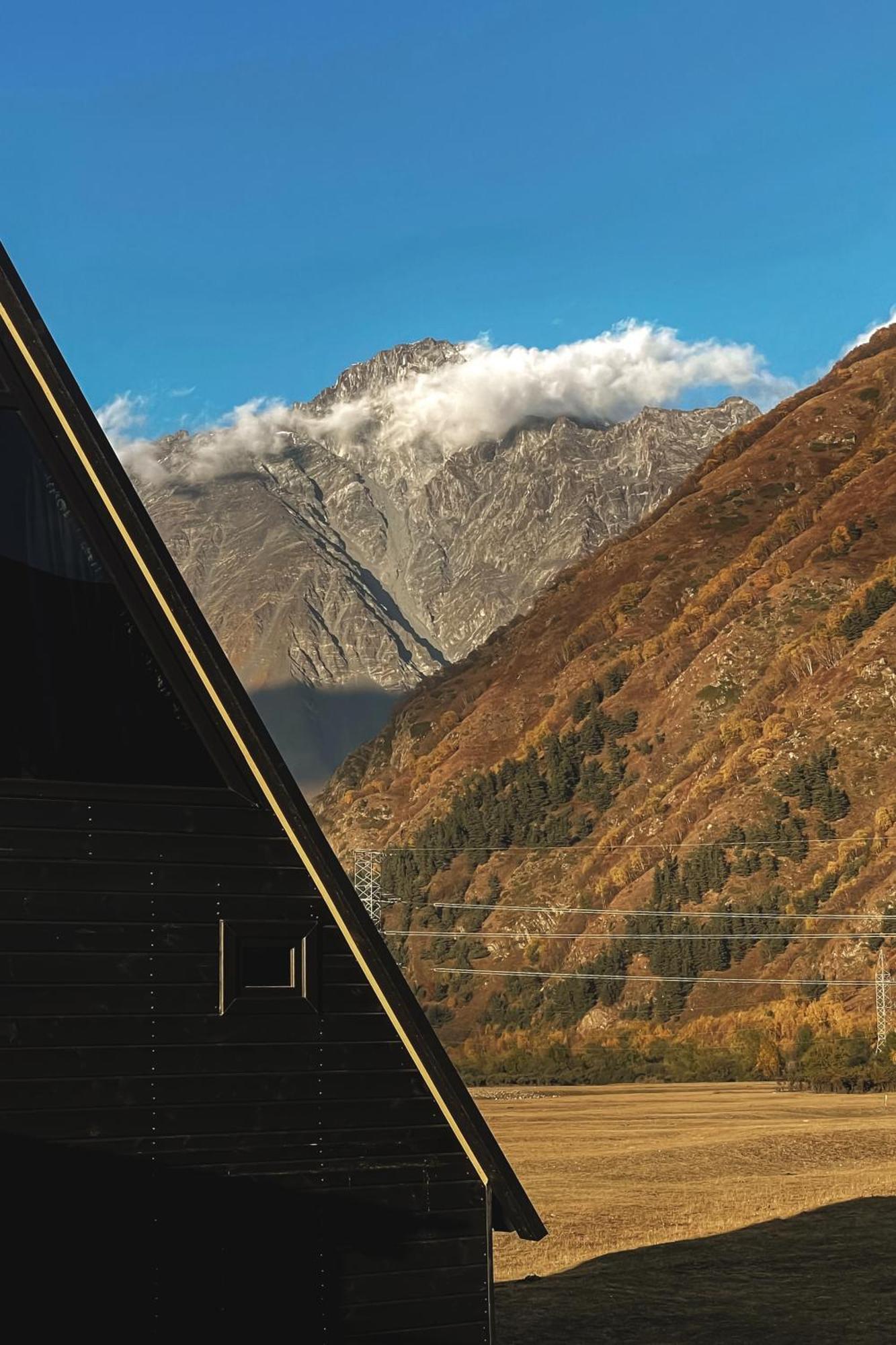 Wildwood Kazbegi Villa ภายนอก รูปภาพ