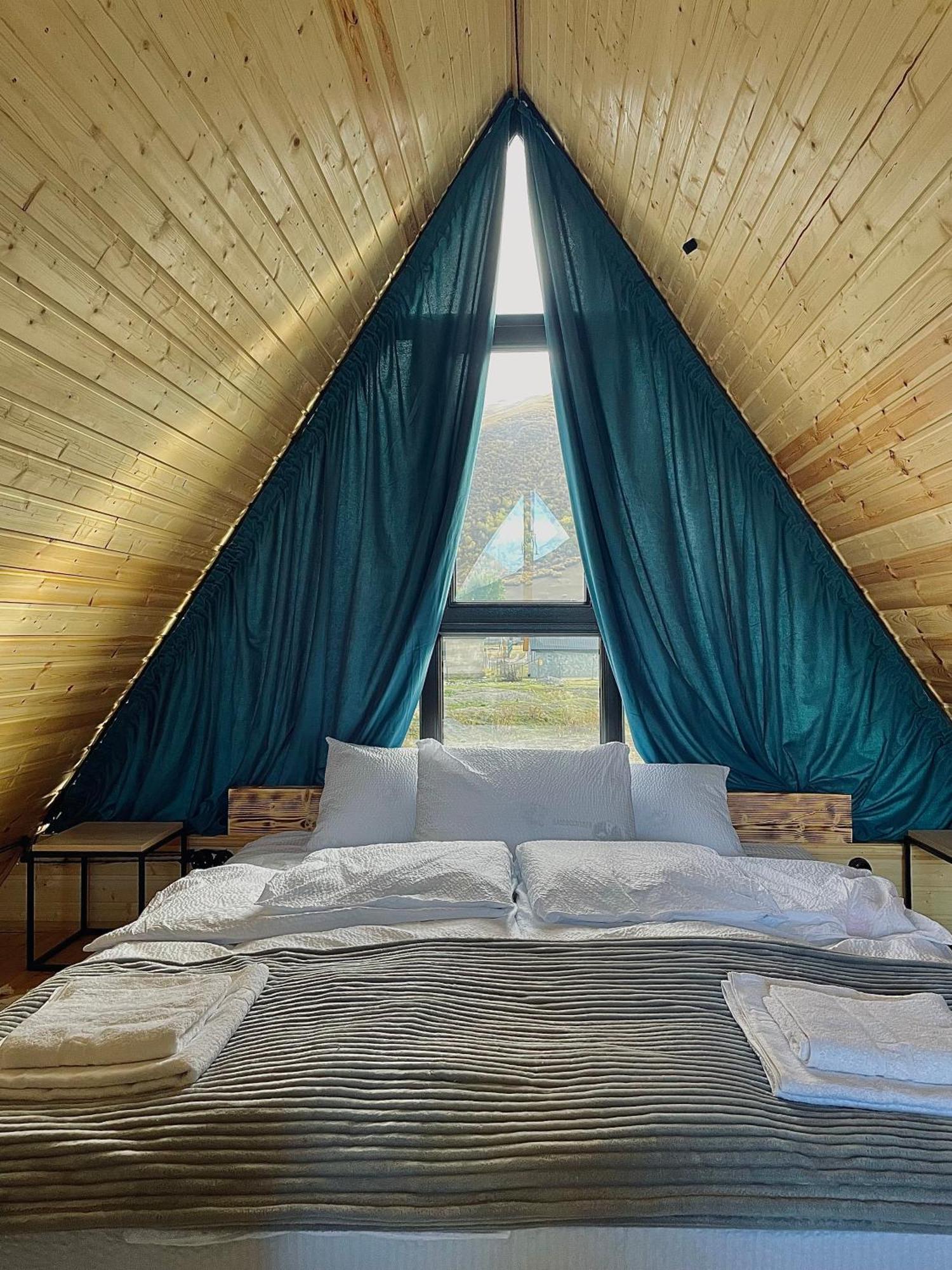 Wildwood Kazbegi Villa ภายนอก รูปภาพ