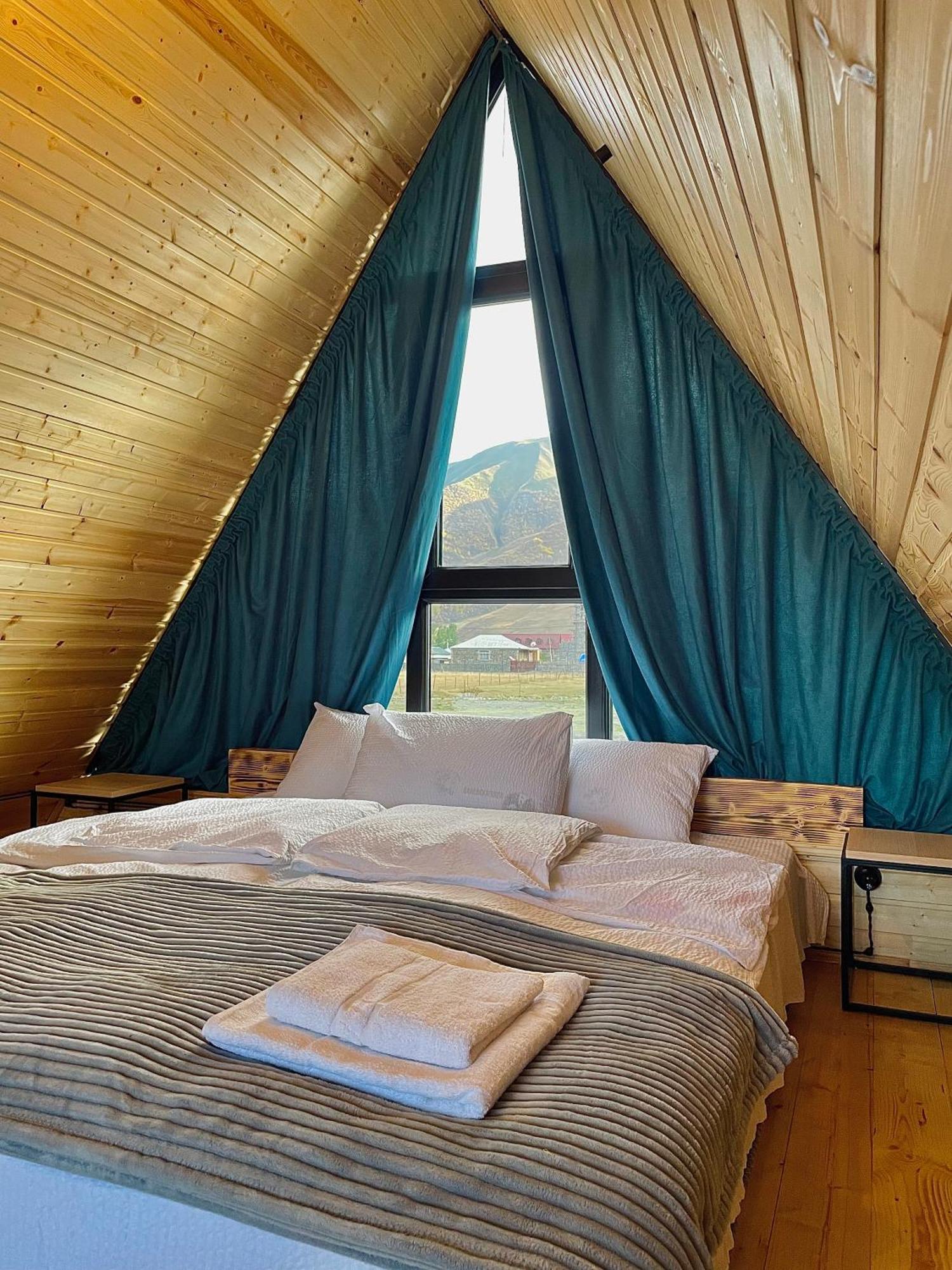 Wildwood Kazbegi Villa ภายนอก รูปภาพ
